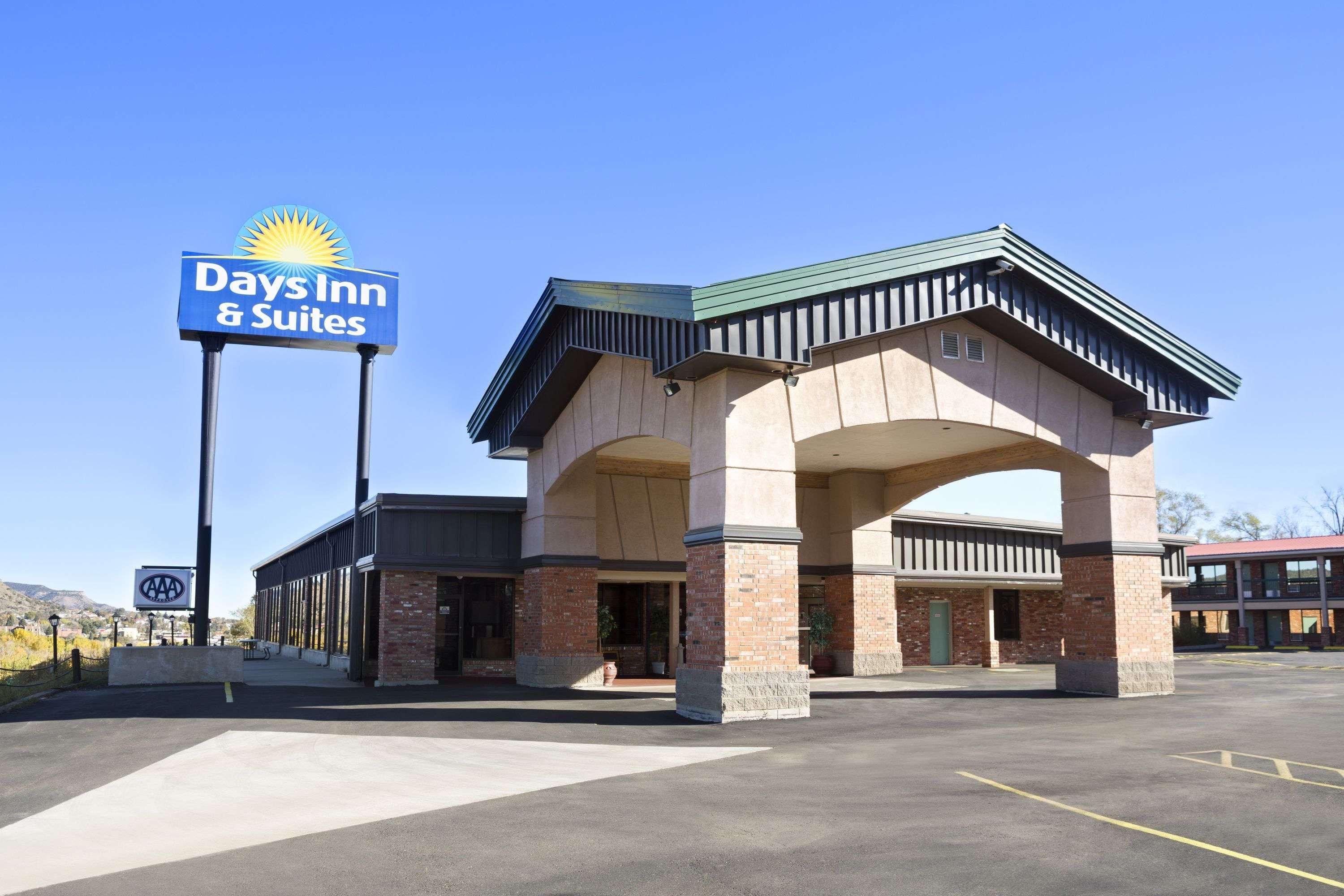 Days Inn & Suites By Wyndham Trinidad Exterior photo